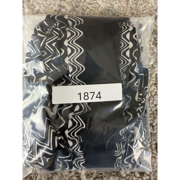 Perceptions Size XS Hankerchief Hem Zigzag Knee Length Flared Dress Black White - Picture 11 of 11